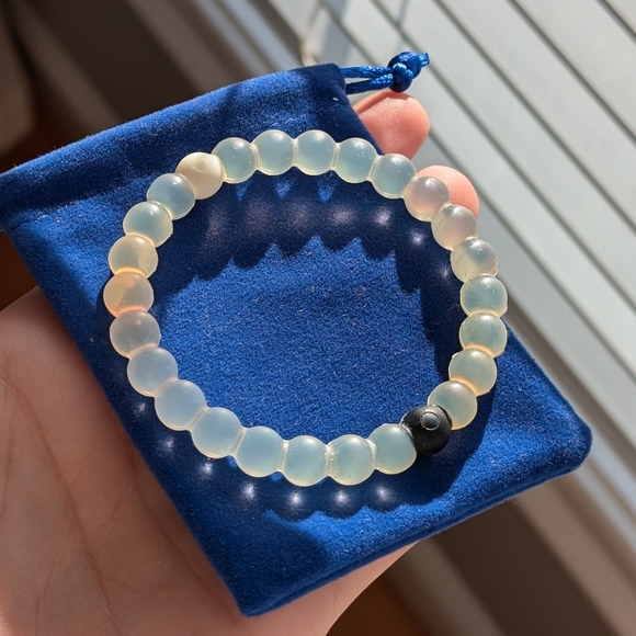 Live Lokai Classic Bracelet - Picture 5 of 5